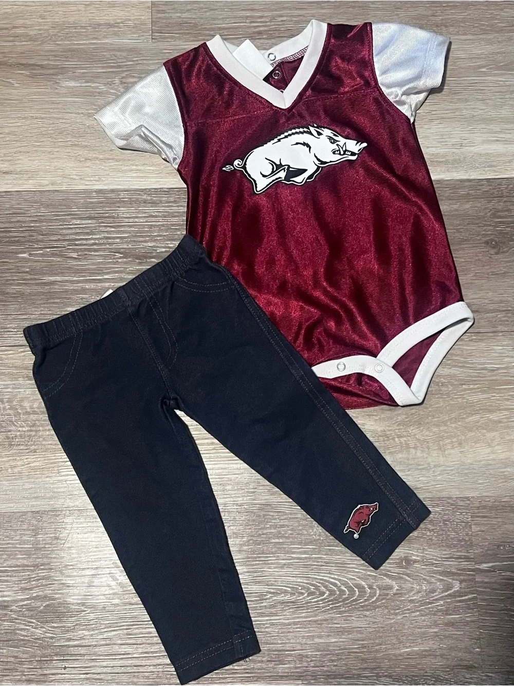 University of Arkansas Maroon Razorback Baby Bodysuit Pants Set football Jersey